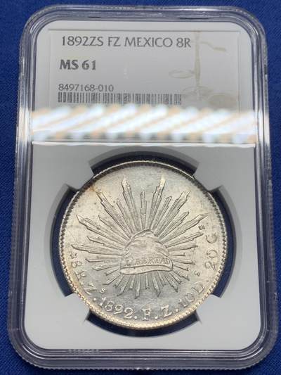 《竞宝斋》第435场 周日，周一2场连拍 （全场包邮） - NGC MS61 墨西哥 1892年 8瑞尔 鹰洋 银币 机铸纹明显 羽毛全品相 车轮光
