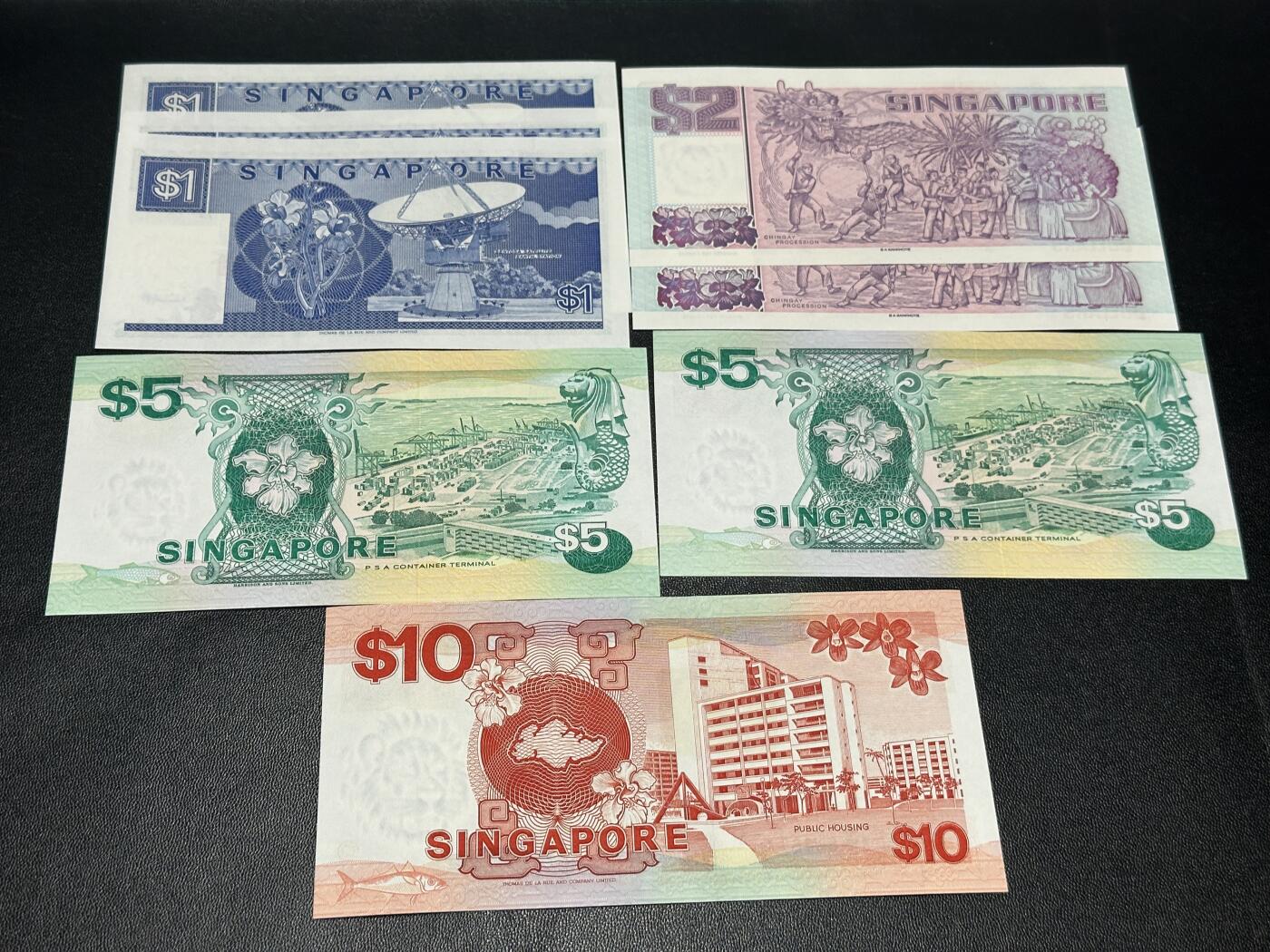 《外钞收藏家》第五百八十一期（畅拍场）（本平台长期征集拍品、欢迎藏友们联系合作） 新加坡船版1-10元10张一起 全新 个别有轻微潮