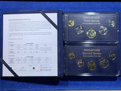 《竞宝斋》第435场 周日，周一2场连拍 （全场包邮） - 新加坡套币：第二套第三套套币都是2013年 造币厂原盒原光带证书限量发行