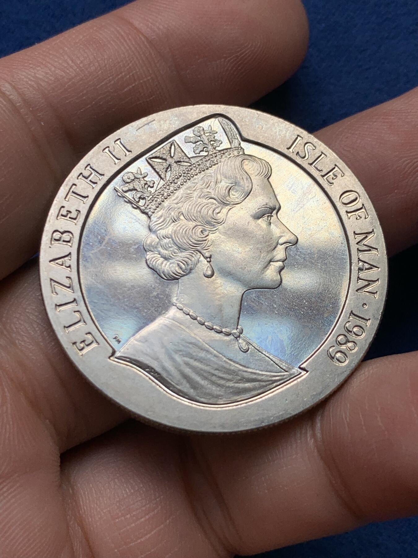 《竞宝斋》第435场 周日，周一2场连拍 （全场包邮） 英属马恩岛1989年华盛顿总统就职200周年1克朗纪念币 全新 38mm