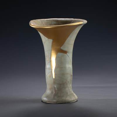 日本大阪雅和auction 2025金秋競賣會第一期 - 南宋 官窯花觚 金繕 尺寸:W:12 H:16cm