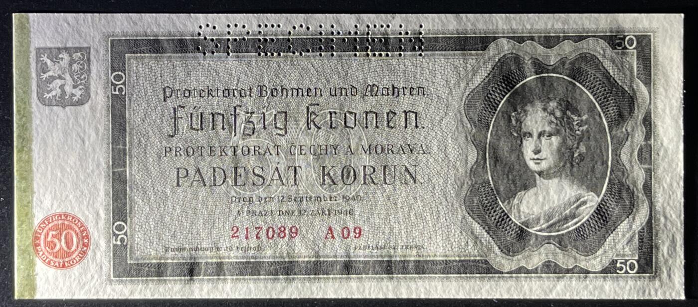 小福收藏拍卖第197期 裸钞场 本期有多张豹子号靓号 百慕大03年50元纪念钞百位号 马来亚和英属婆罗洲开国第一张纸币大冠女王 马来亚 41年1元英王乔六 法属太平洋10000法郎 捷克1000克朗纪念钞千位号  卢森堡 1000法郎  萨尔瓦多样钞 匈牙利 法罗群岛 危地马拉等多国精美纸币