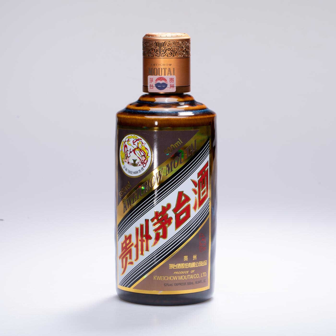 日本大阪雅和auction 2025金秋競賣會第一期 貴州茅台彩釉珍品 尺寸:酒精度：53%
容量：500ml