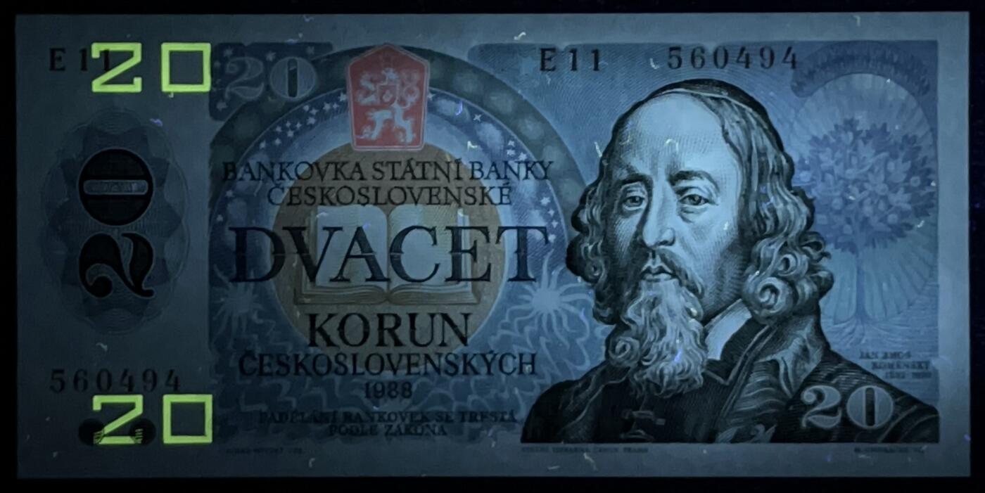 小福收藏拍卖第197期 裸钞场 本期有多张豹子号靓号 百慕大03年50元纪念钞百位号 马来亚和英属婆罗洲开国第一张纸币大冠女王 马来亚 41年1元英王乔六 法属太平洋10000法郎 捷克1000克朗纪念钞千位号  卢森堡 1000法郎  萨尔瓦多样钞 匈牙利 法罗群岛 危地马拉等多国精美纸币