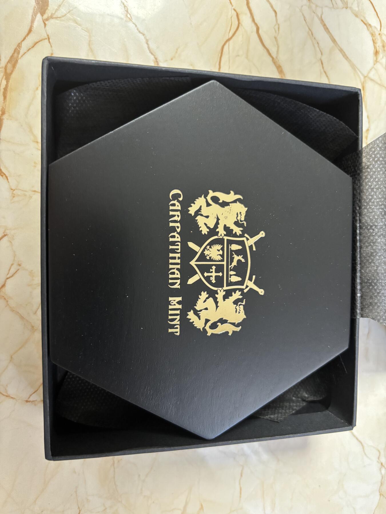 第181期拍卖 纽埃2022年凡尔纳环游世界80天3盎司仿古彩色银币，3盎司，999银，发行500枚