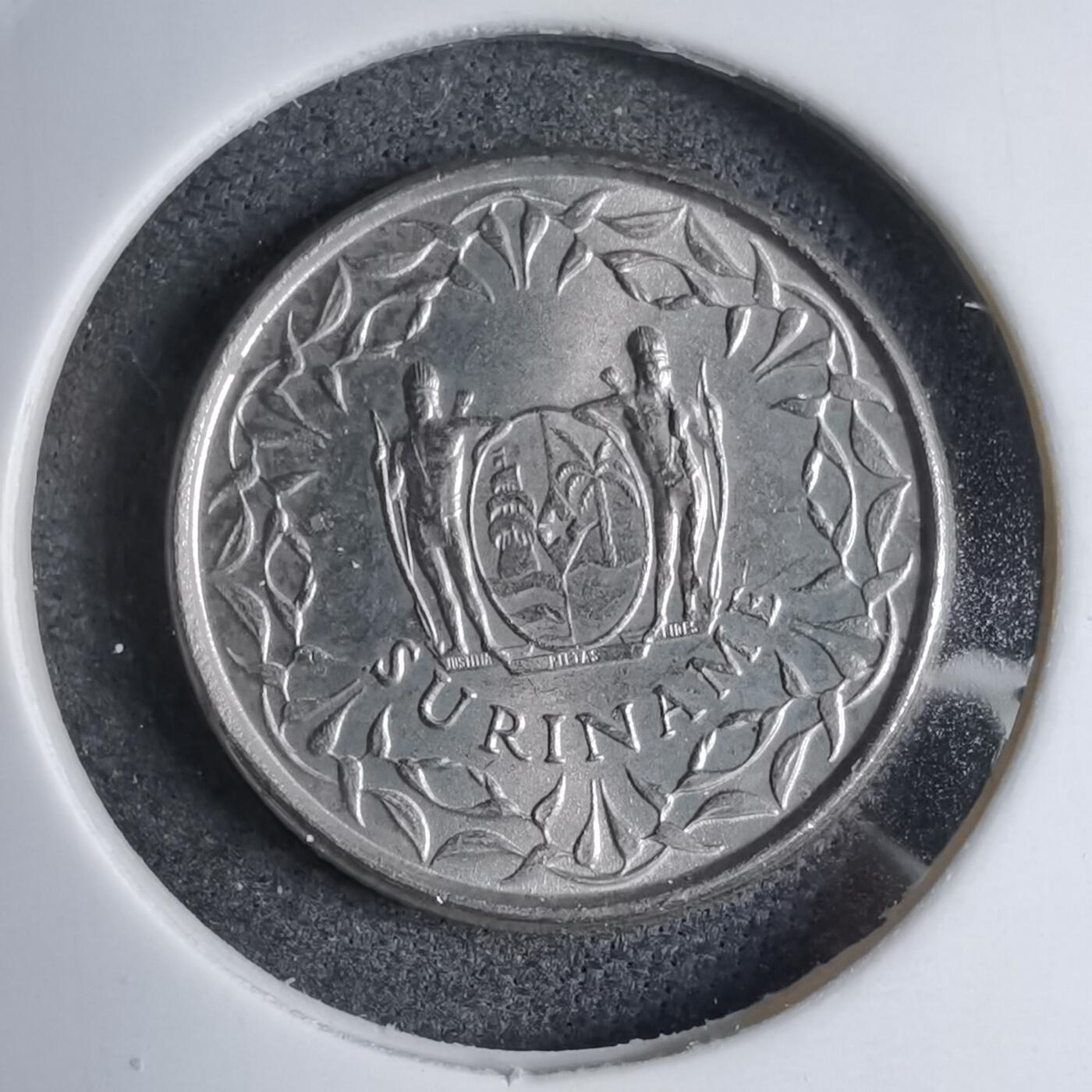 沼泽如烟--第890场 苏里南1976年十分