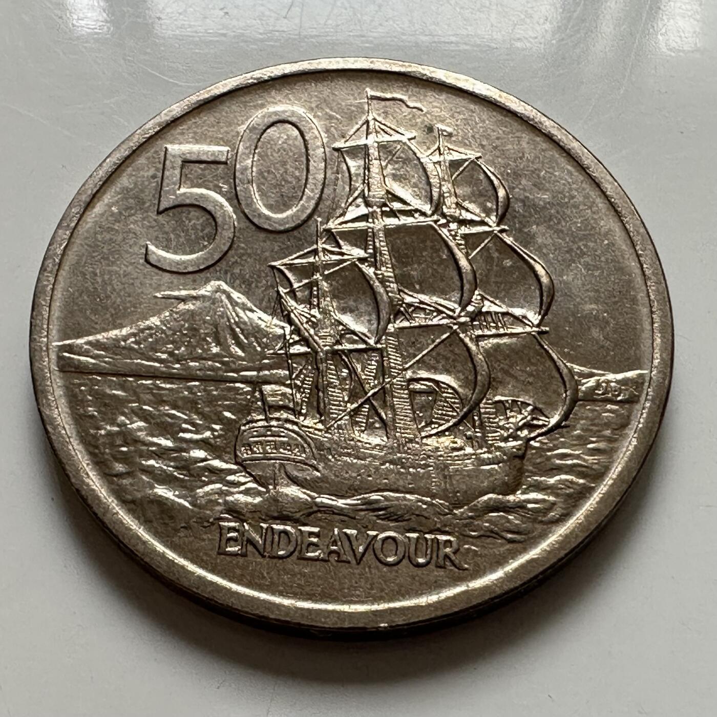 🌹外币初藏🌹🐯2025年第123场  每周二四六晚8️⃣点 接代拍 新西兰1969年50分 全新好品