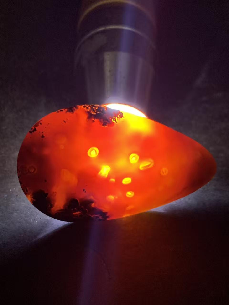 精美高玉化冻料冰飘草花纹战国红玛瑙吊坠一个