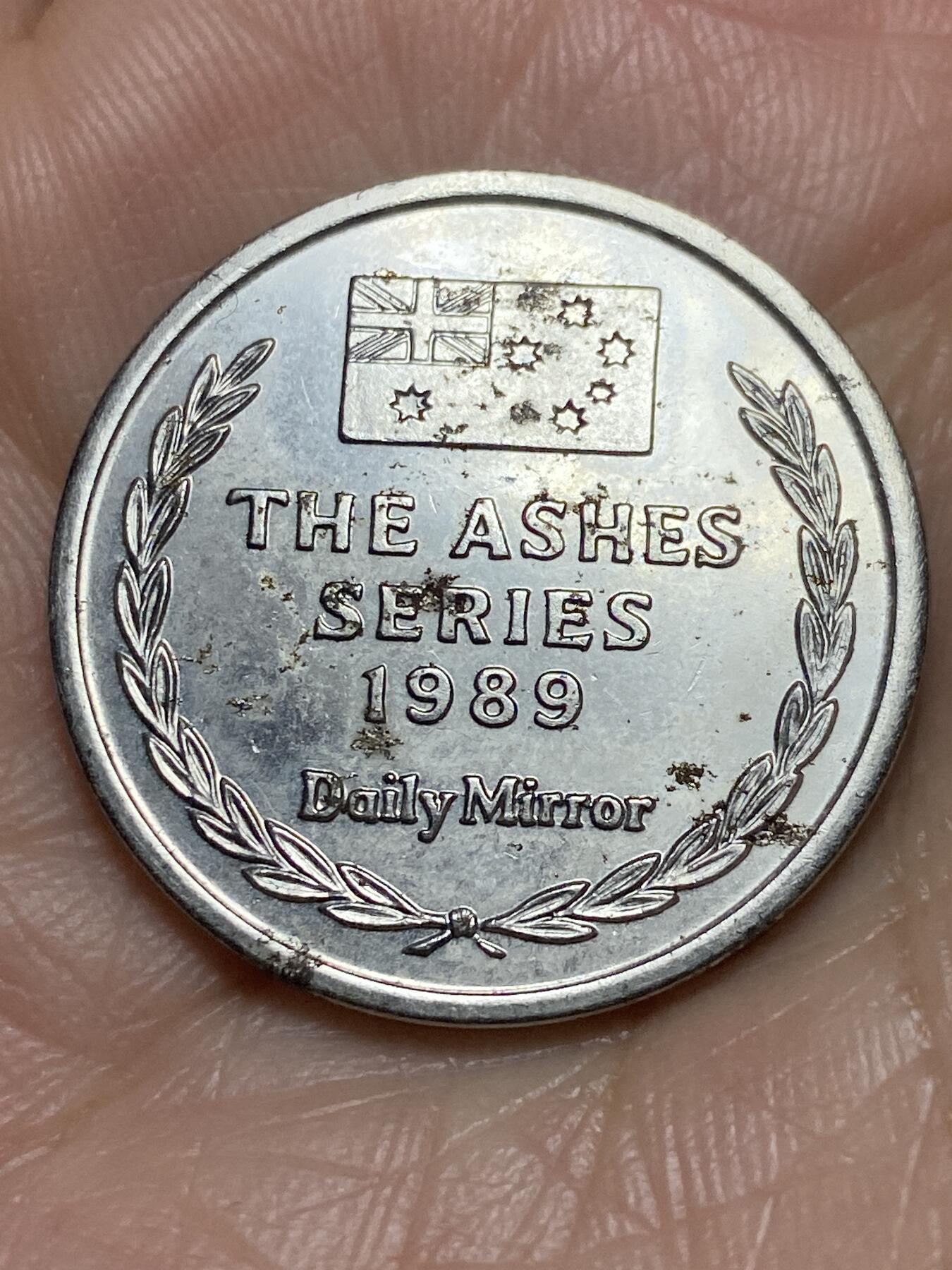 2025年第一百二十二场(总第一百四十八场）外国好品散币(免佣金) 英国🇬🇧足总杯纪念章