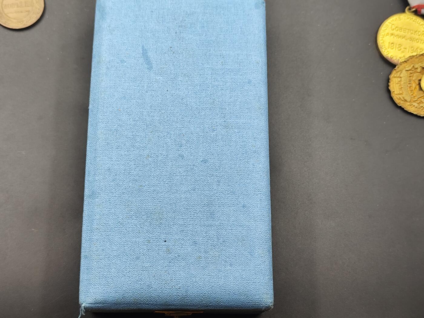 11月徽章新货项目 接下来都是精品场 欢迎关注 比较少见的捷克奖章 双略章