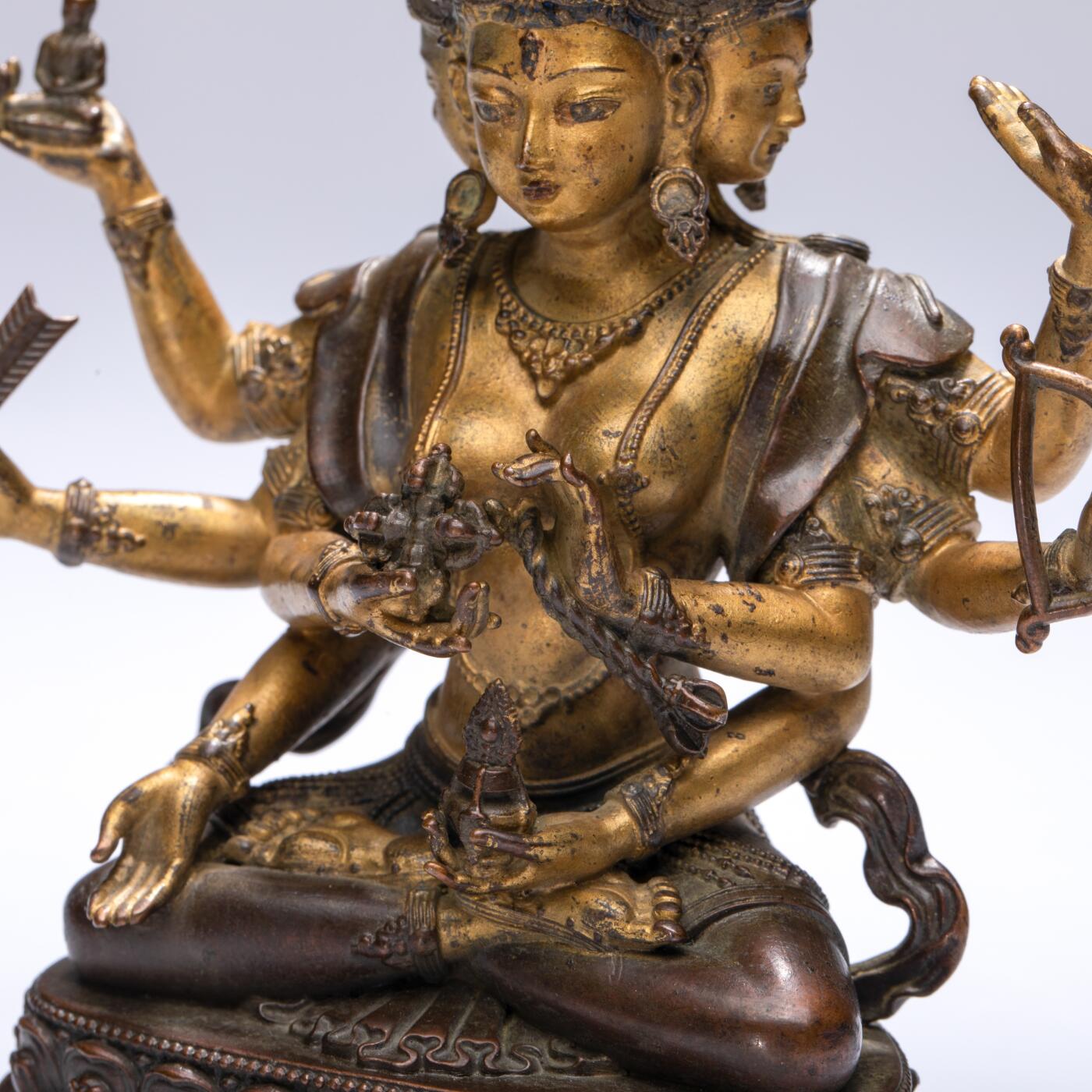 日本大阪雅和auction 2025金秋競賣會第一期 清 銅鎏金尊勝佛母像 尺寸:H:26cm