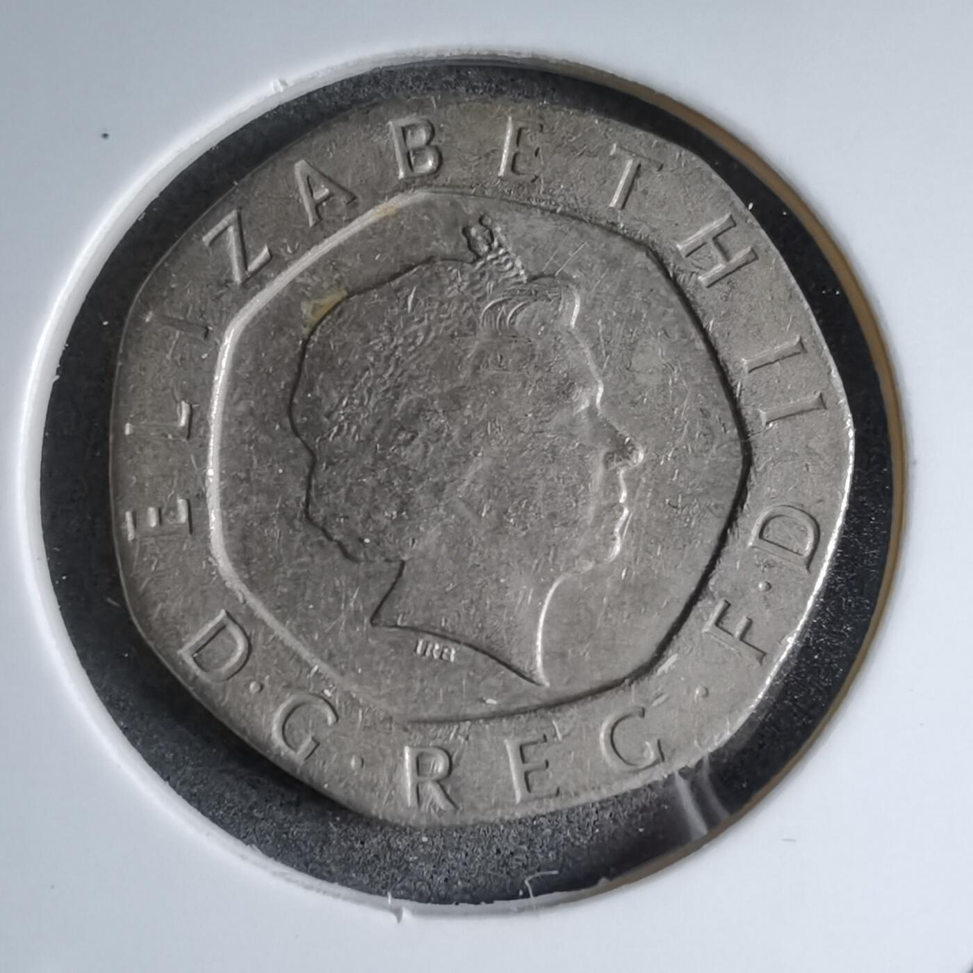 沼泽如烟--第890场 英国2000年20便士