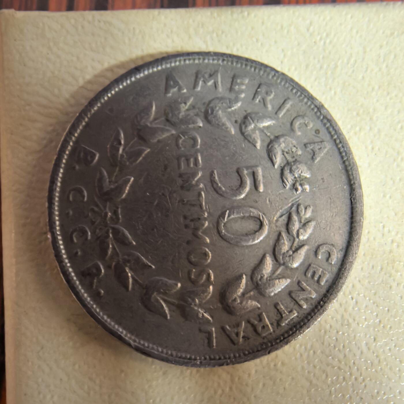 泡泡币外币第二十一场可代拍15038385335微信 1970年哥斯达黎加50分。