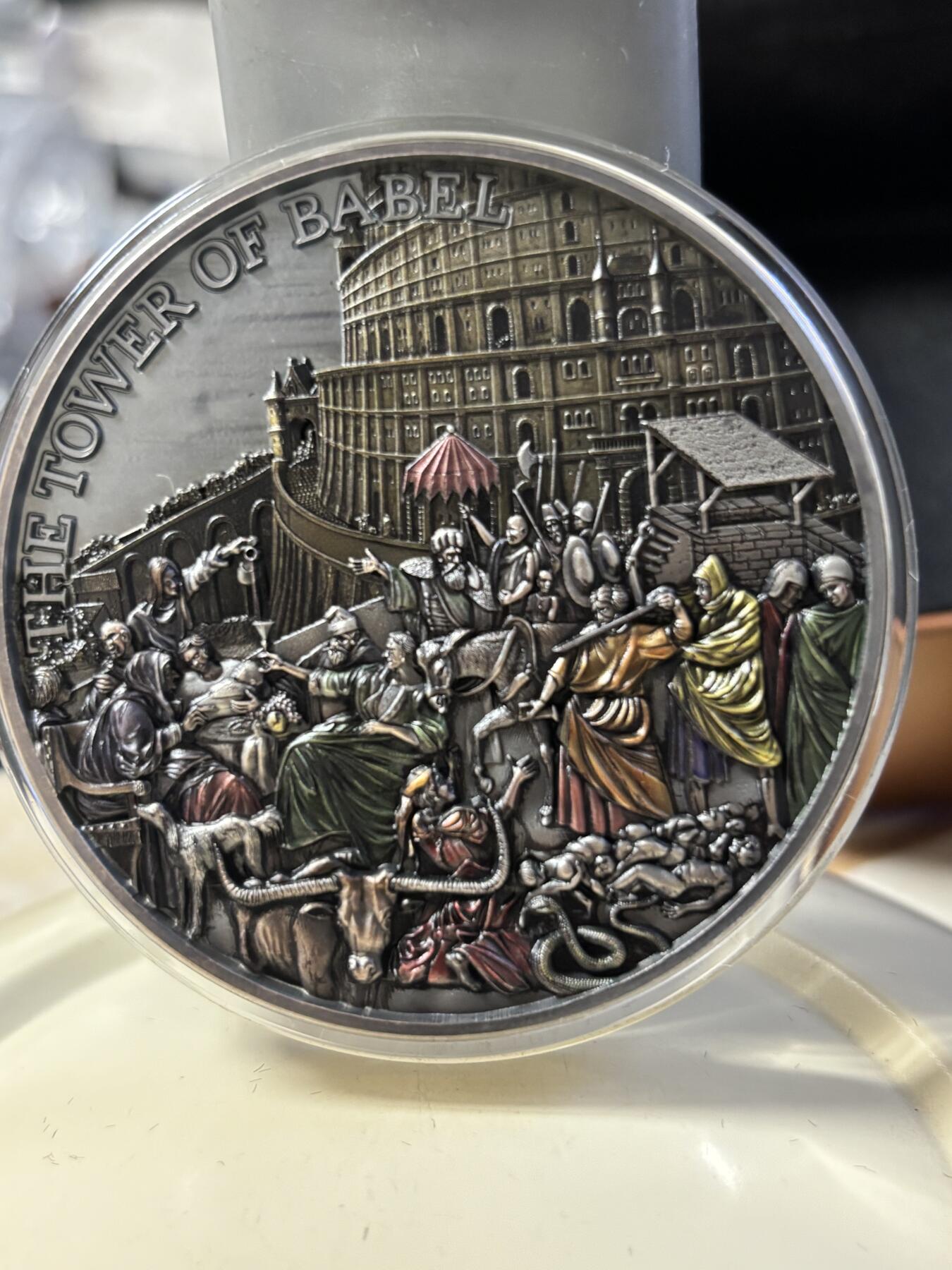 第181期拍卖 托克劳2022年巴别塔通天塔5盎司高浮雕纪念彩色银币，999银，发行量299枚，