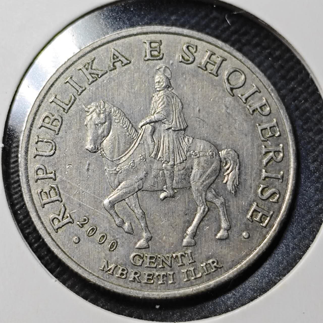 KK钱币收藏小铺  第364场  2月预留时间 周末发货  2000阿尔巴尼亚50列克