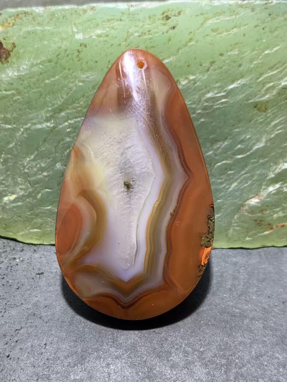 精美高玉化冻料冰飘草花纹战国红玛瑙吊坠一个