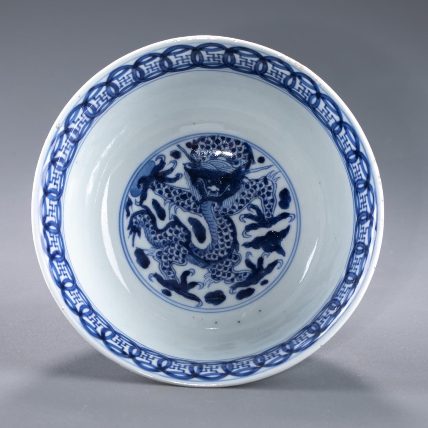 日本大阪雅和auction 2025金秋競賣會第一期 清雍正 青花八蠻進寶碗 尺寸:D:17.5 H:7cm