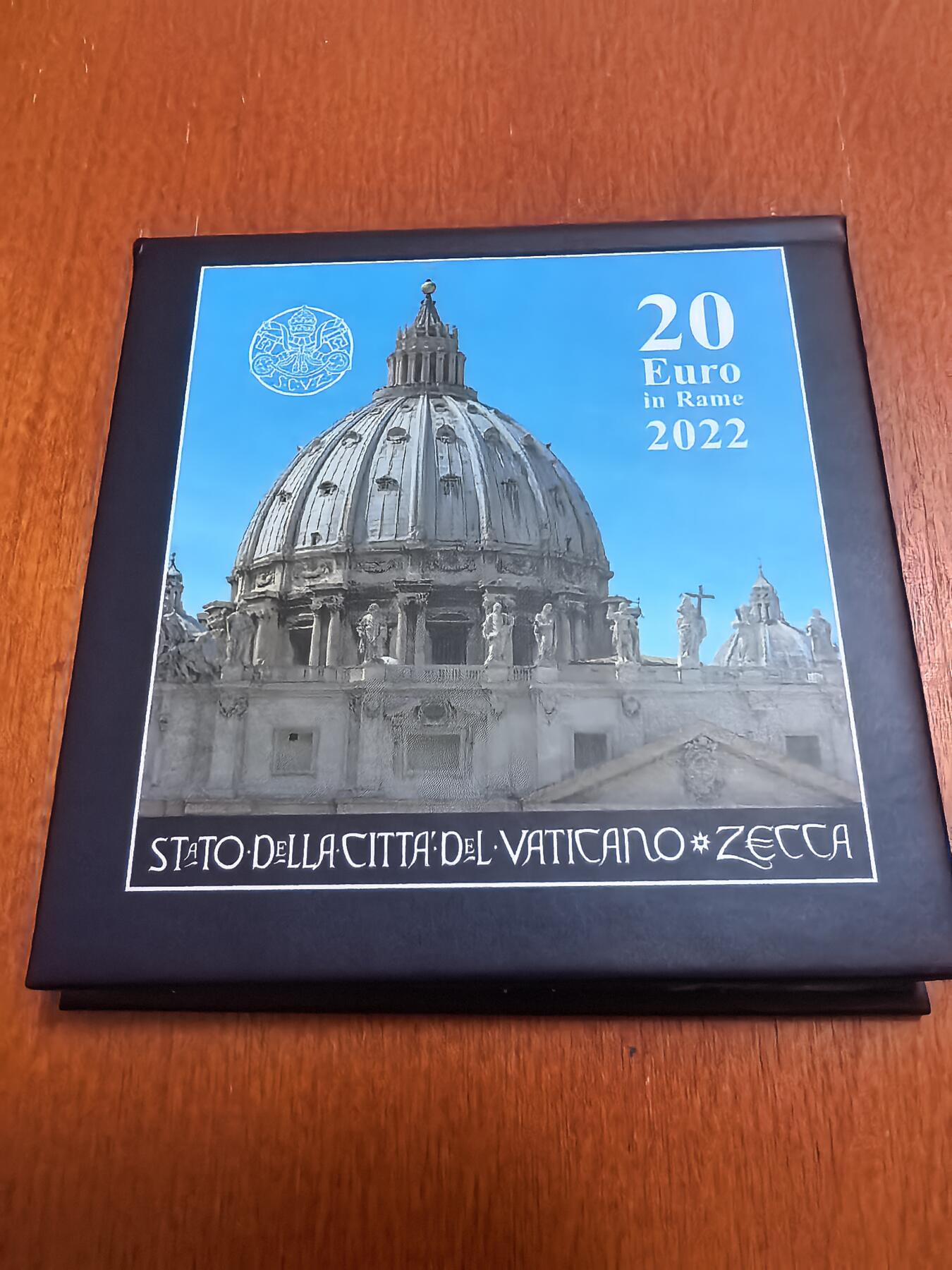 长老汇蛇年精选第七十场拍卖 2022梵蒂冈艺术与信仰20欧元铜币，盒证全，1.5万枚，发行价650元