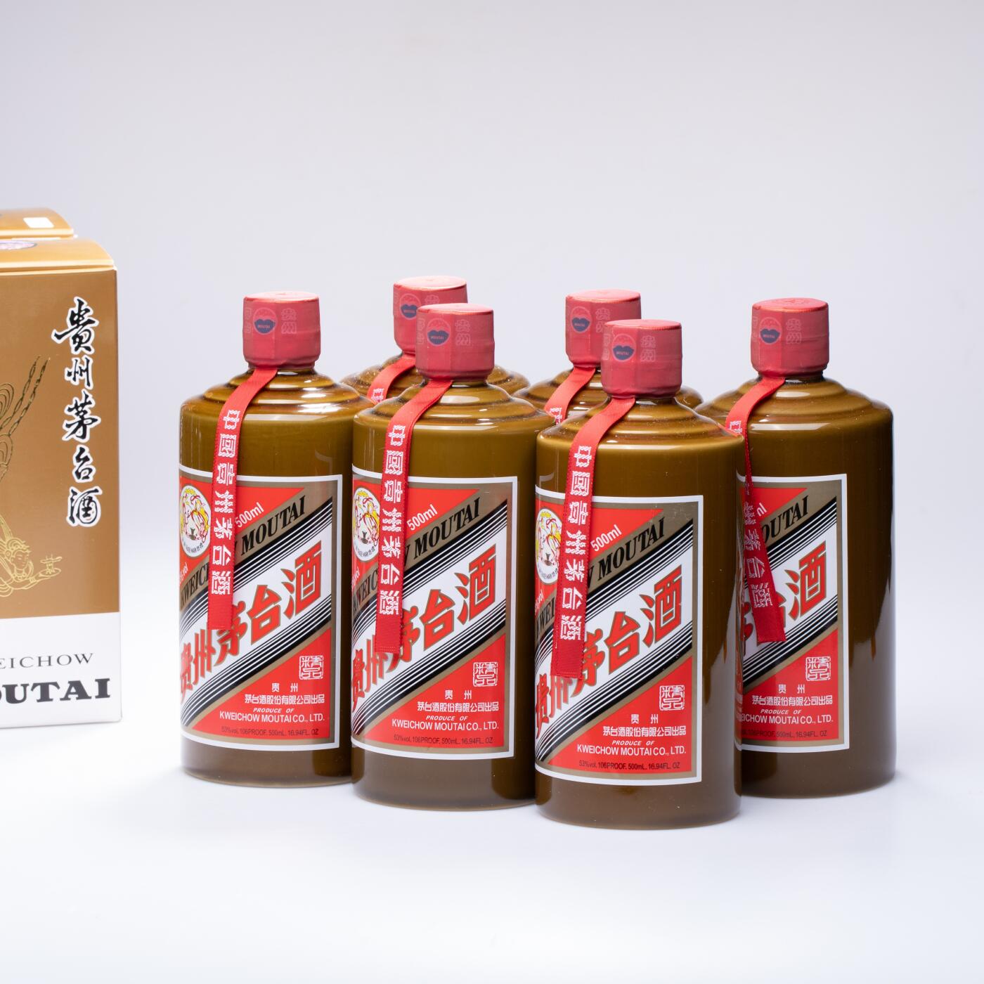 日本大阪雅和auction 2025金秋競賣會第一期 貴州茅臺酒 飛天 6點 尺寸:酒精度：53%
容量：500ml x6