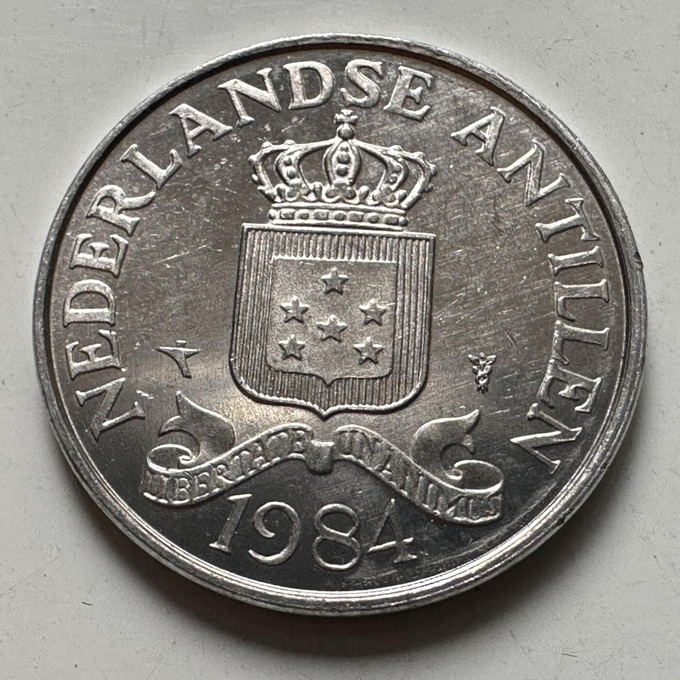 🌹外币初藏🌹🐯2025年第123场  每周二四六晚8️⃣点 接代拍 荷属安的列斯1984年2.5分