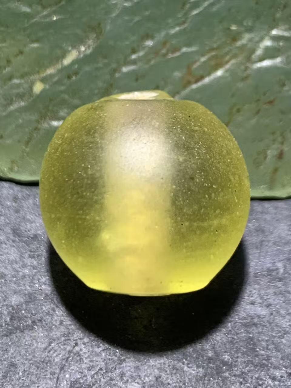 建国前后库存亚光仿黄水晶琉璃苹果珠一颗