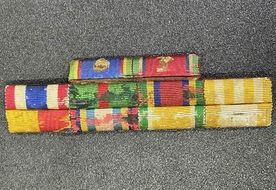 西秦中古拍卖第六十四期 - 泰国保卫宪法、大东亚战争参战军官10格略 包括：王冠勋章、白象勋章、保卫宪法奖章、大东亚战争民事服务奖章、长期服役奖章、拉玛九世登基大典奖章，佛教2500年奖章、访问欧美奖章、普密蓬银禧奖章、哇集拉隆功皇太子加冕奖章 注意差品瑕疵