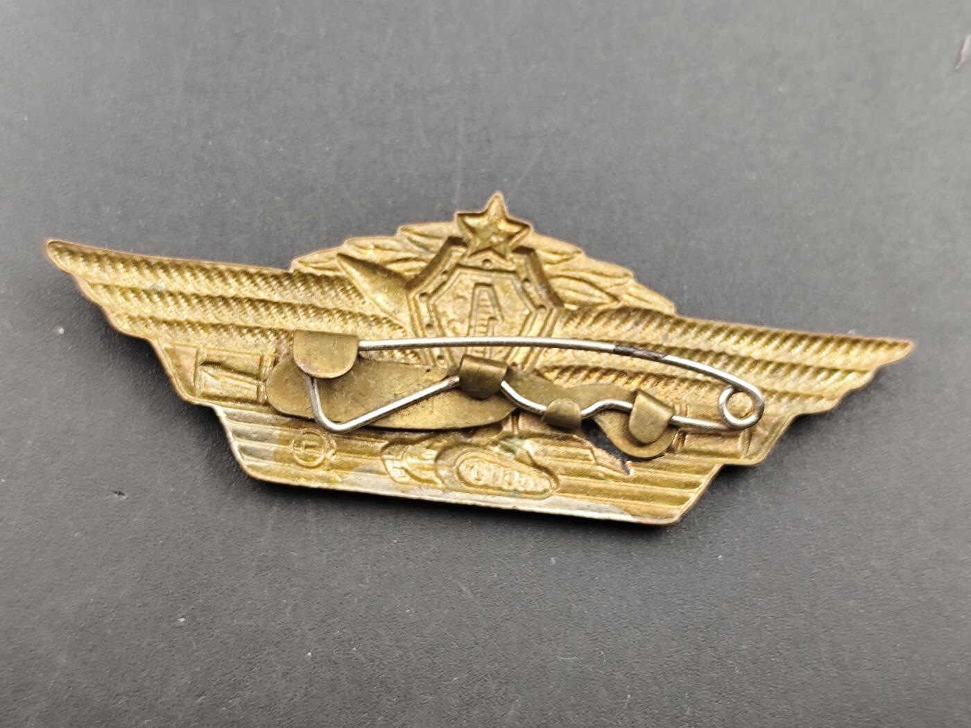 11月徽章新货项目 接下来都是精品场 欢迎关注