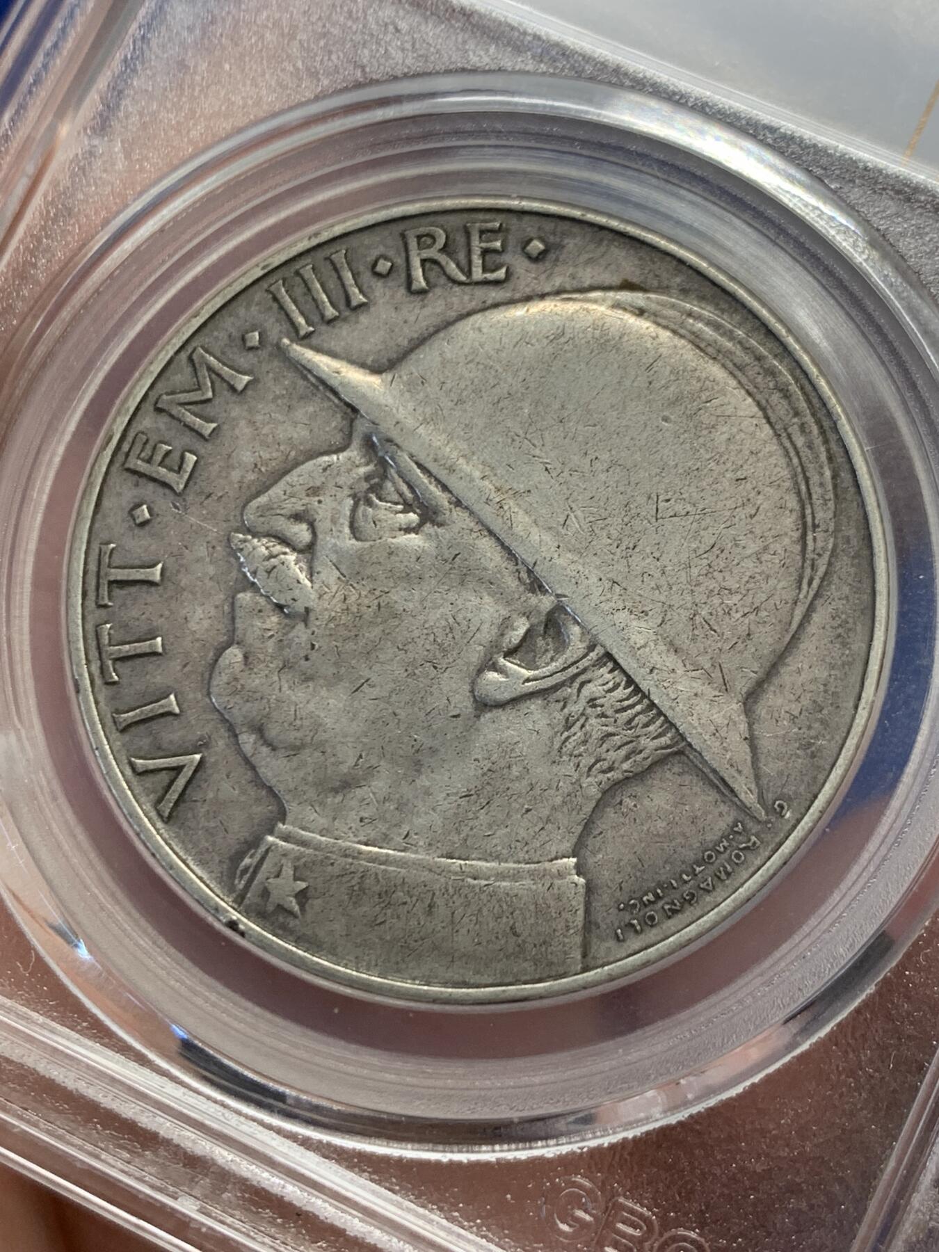 《竞宝斋》第435场 周日，周一2场连拍 （全场包邮） 公博 XF45 意大利1928年一战纪念钢盔20里拉银币