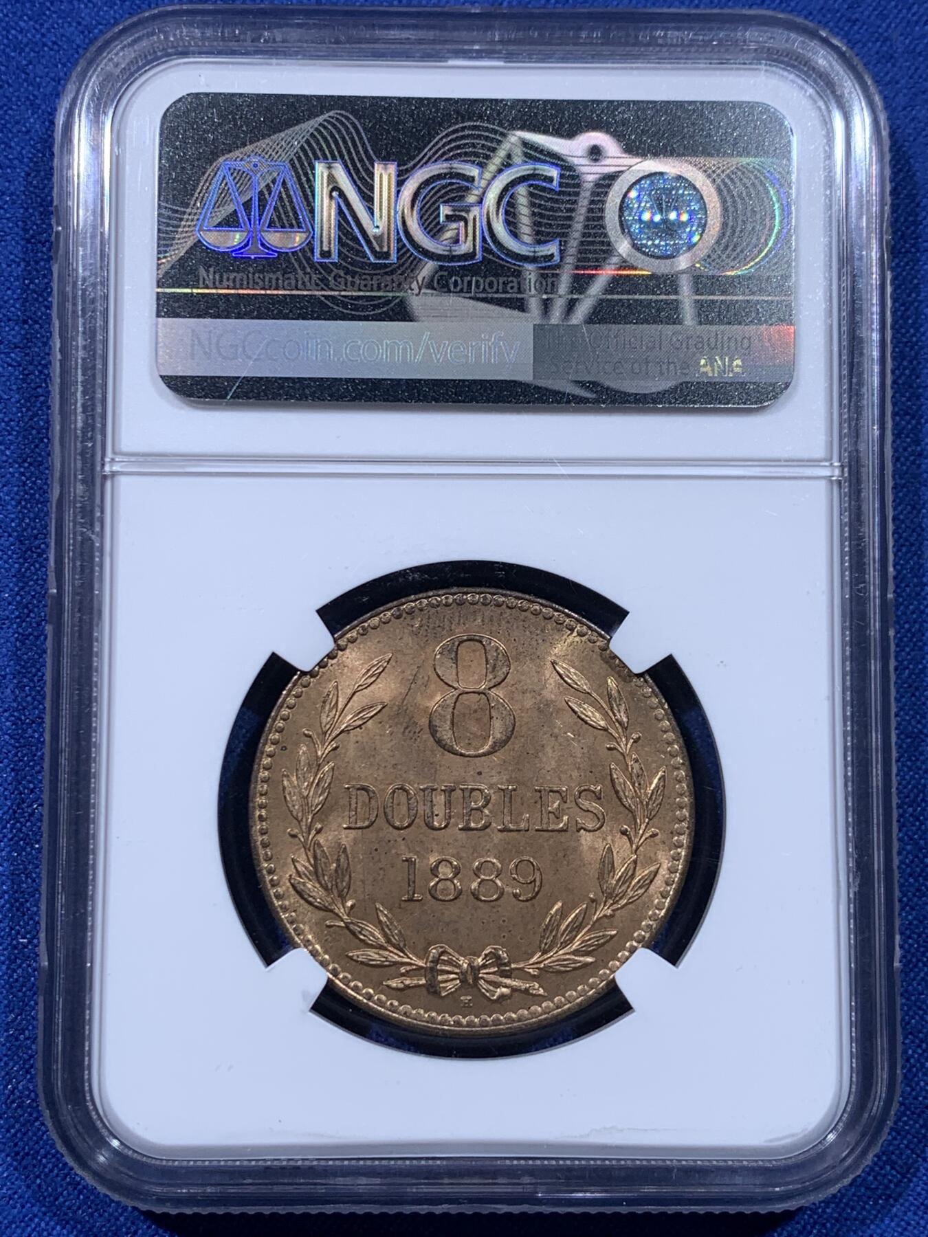 《竞宝斋》第435场 周日，周一2场连拍 （全场包邮） NGC MS64RD 英属根西1889年H版8道布大铜币，早期根西大铜，三狮+三叶草，铸造22万2000枚，比本土便士少见太多。极难得的RD品，原铜光近出厂状态，无须换藏的品相