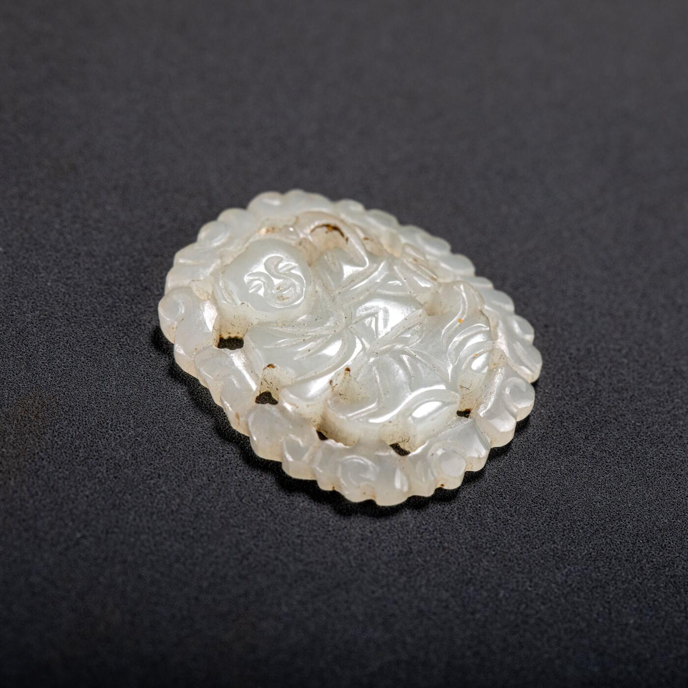 日本大阪雅和auction 2025金秋競賣會第一期 清 玉墜 玉珮 四點 尺寸:尺寸不一x4