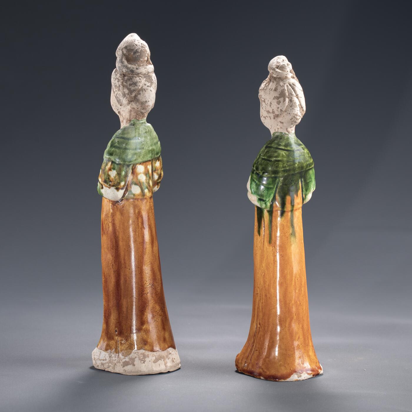 日本大阪雅和auction 2025金秋競賣會第一期 唐 三彩婦人佣 一對 尺寸:W:5 H:23 x2cm