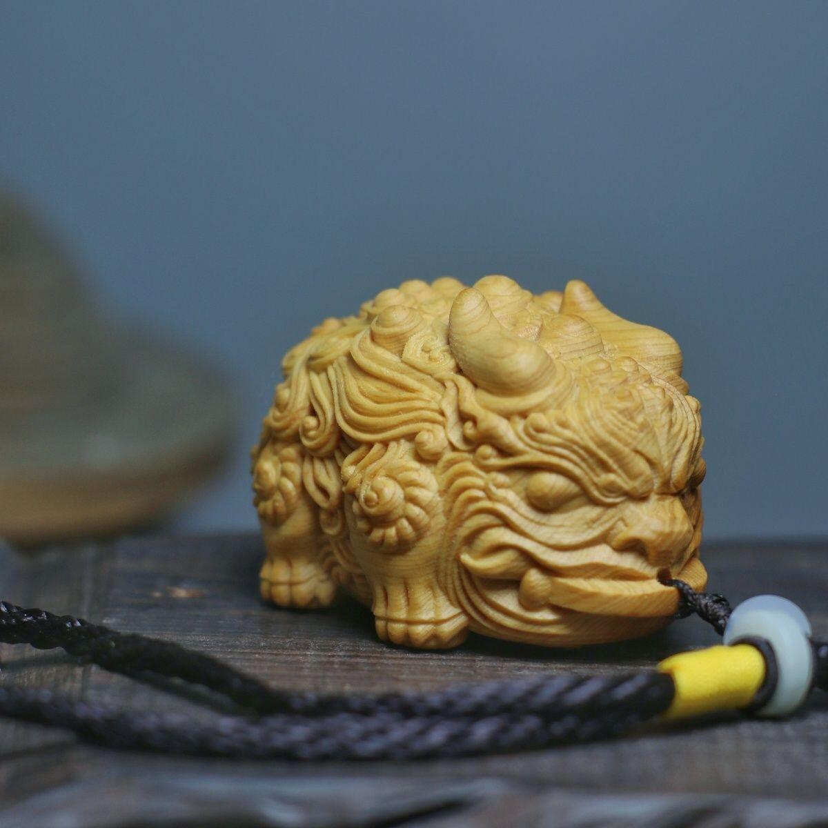 听雨轩（16）木雕 黄杨木双头貔貅手把件 6cm