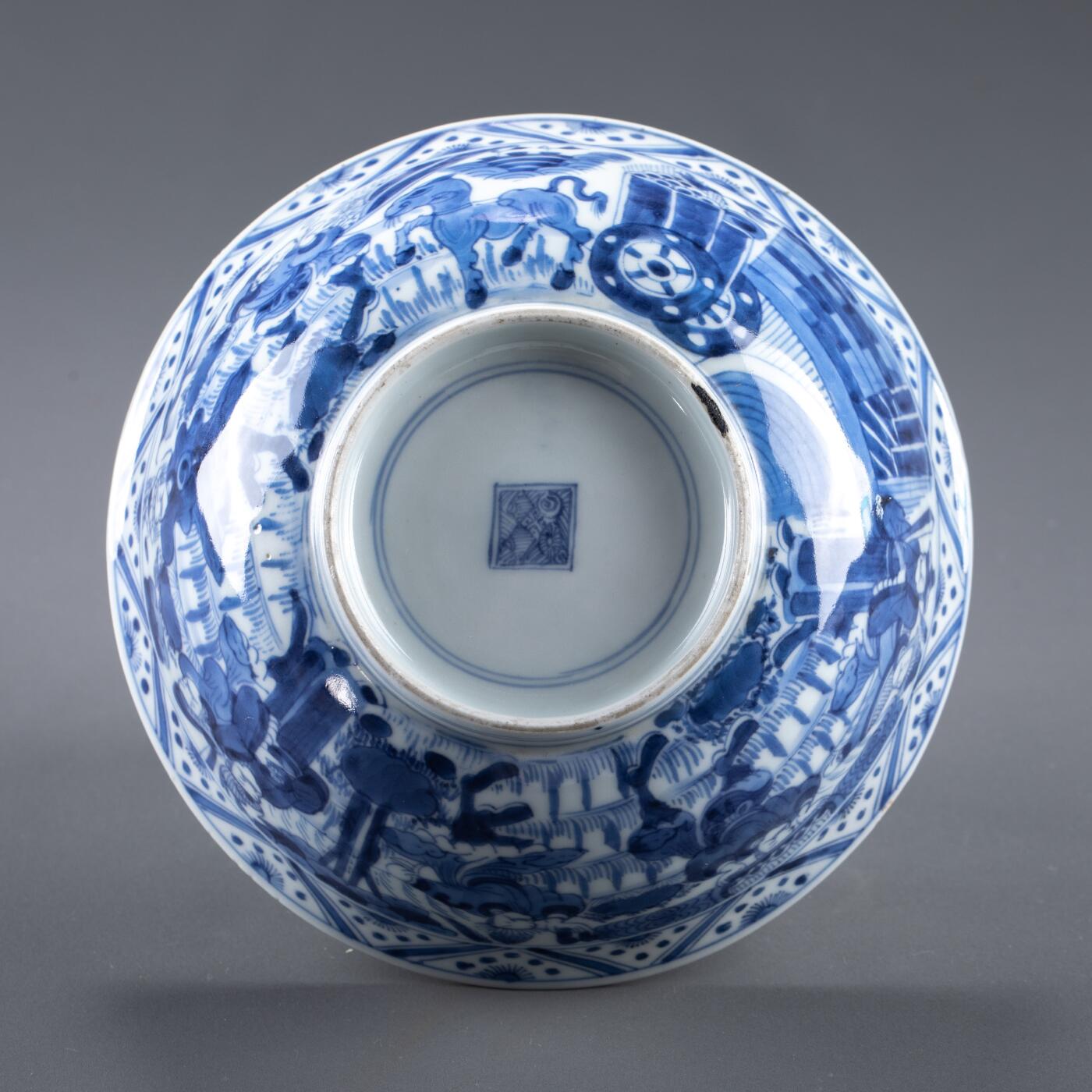 日本大阪雅和auction 2025金秋競賣會第一期 清雍正 青花八蠻進寶碗 尺寸:D:17.5 H:7cm