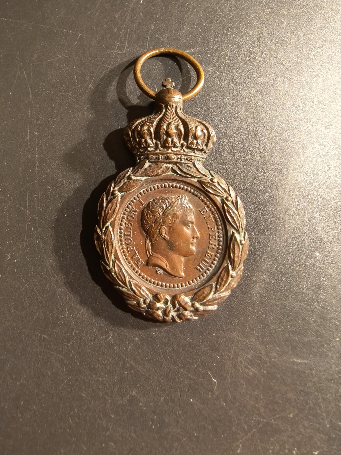 老王徽章第161期 法国圣赫勒拿纪念章    无绶带