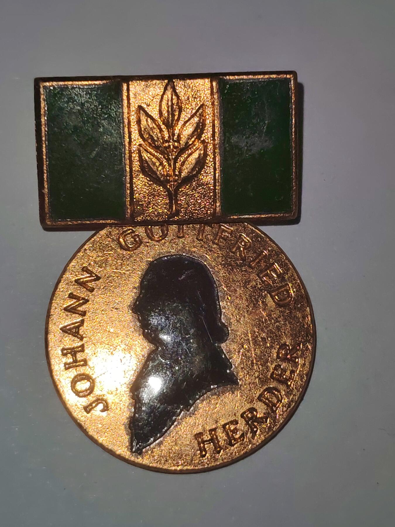 韵星假日拍卖第三十期 -- Rimey Holidays Auction 30 民主德国铜级苏德友谊协会证章