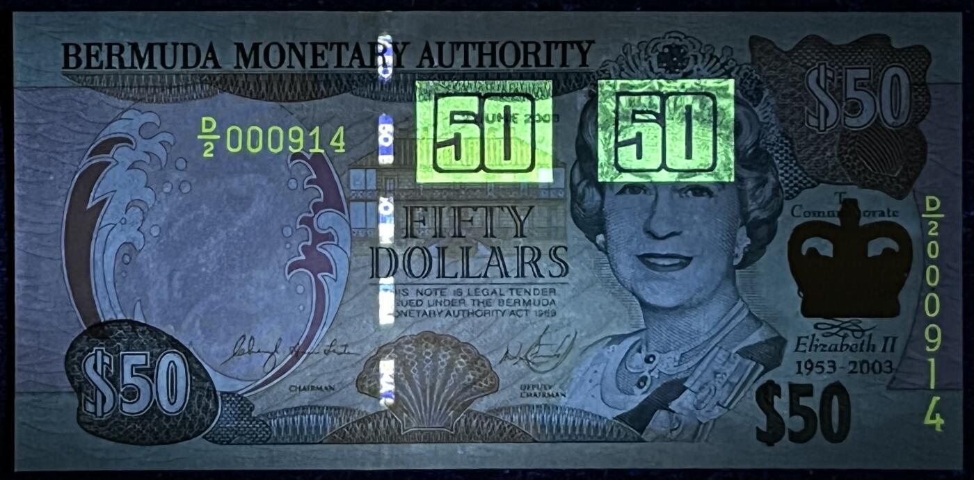 小福收藏拍卖第197期 裸钞场 本期有多张豹子号靓号 百慕大03年50元纪念钞百位号 马来亚和英属婆罗洲开国第一张纸币大冠女王 马来亚 41年1元英王乔六 法属太平洋10000法郎 捷克1000克朗纪念钞千位号  卢森堡 1000法郎  萨尔瓦多样钞 匈牙利 法罗群岛 危地马拉等多国精美纸币 百慕大 2003年 50元 伊丽莎白加冕50周年纪念钞 P-56 3位小号 unc