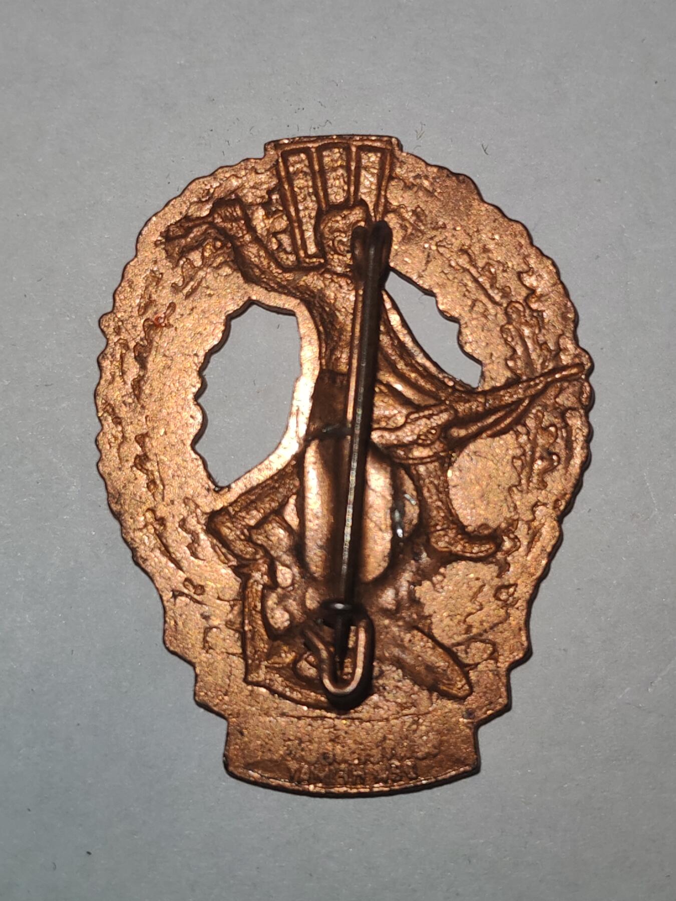 韵星假日拍卖第三十期 -- Rimey Holidays Auction 30 民主德国铜级掷弹兵证章