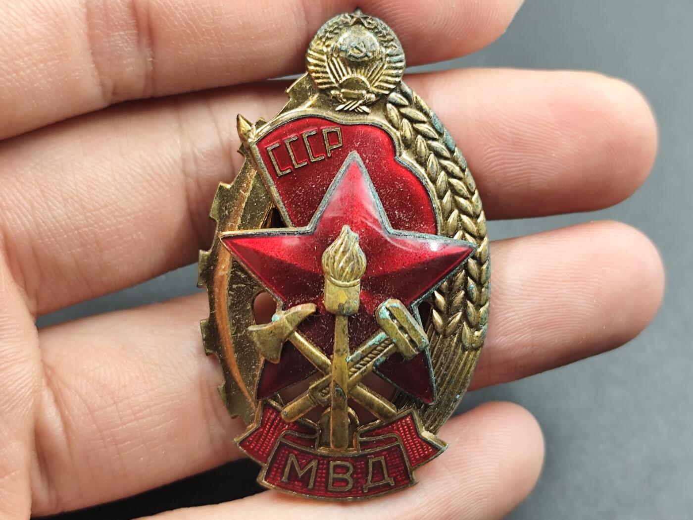 11月徽章新货项目 接下来都是精品场 欢迎关注