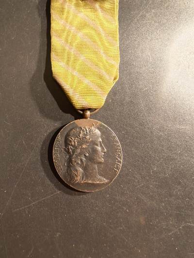 老王徽章第161期 - 法国银级优秀市政雇员奖章     银质     11.5g