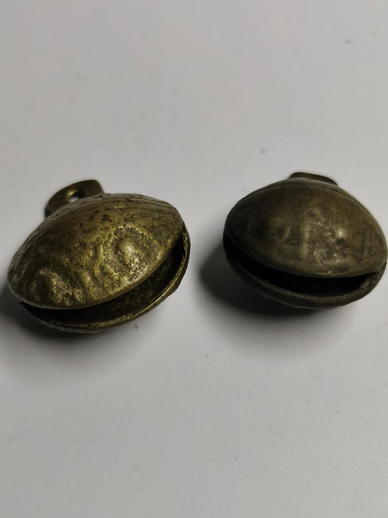 藏珍品阁专场78期 老铃铛一对，声音清脆