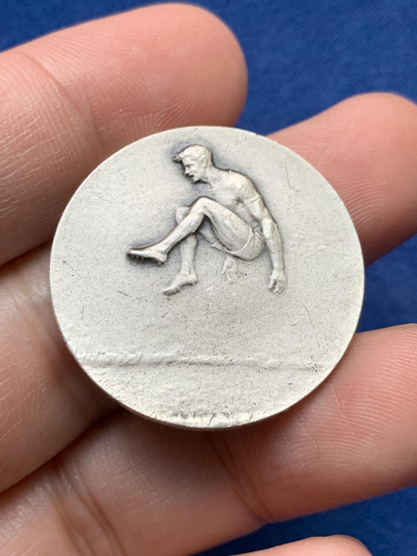 《竞宝斋》第435场 周日，周一2场连拍 （全场包邮） 瑞士 1924 莱罗西 运动 镀银奖章 10.3克 29.8mm