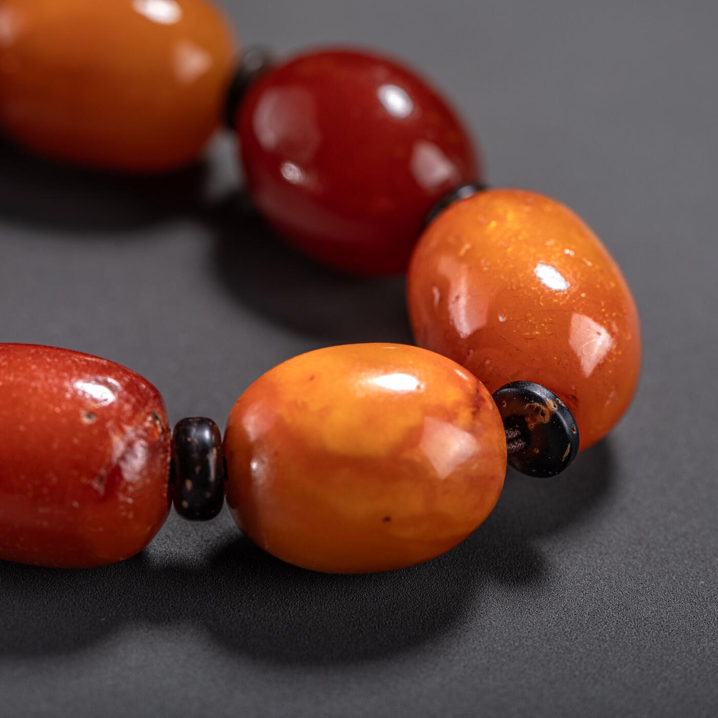 日本大阪雅和auction 2025金秋競賣會第一期 西亞蜜蠟手串34.6g 尺寸:L:10cm