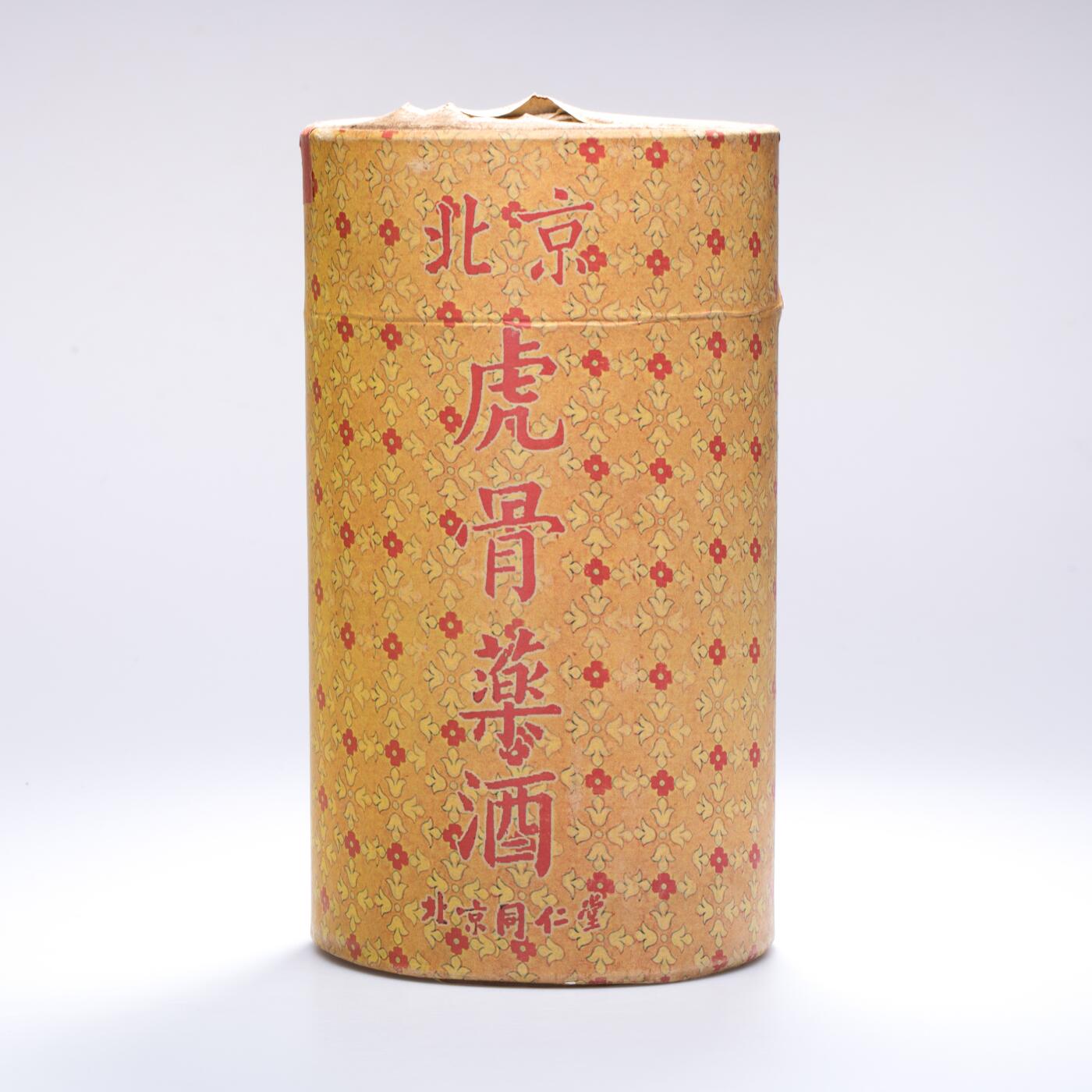 日本大阪雅和auction 2025金秋競賣會第一期 北京同仁堂虎骨酒 950ml 尺寸:酒精度：65%
容量：950ml