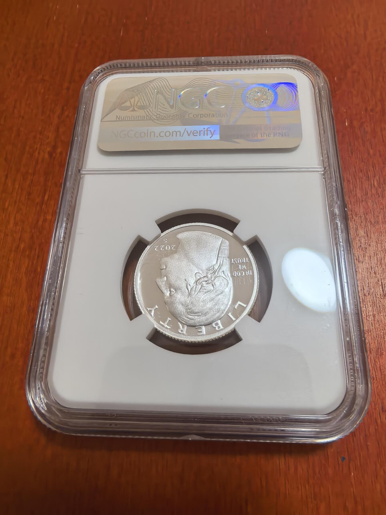 长老汇蛇年精选第七十场拍卖 2022 S 美国杰出女性——曼琪拉25美分精制银币，NGC PF70UC，早期标