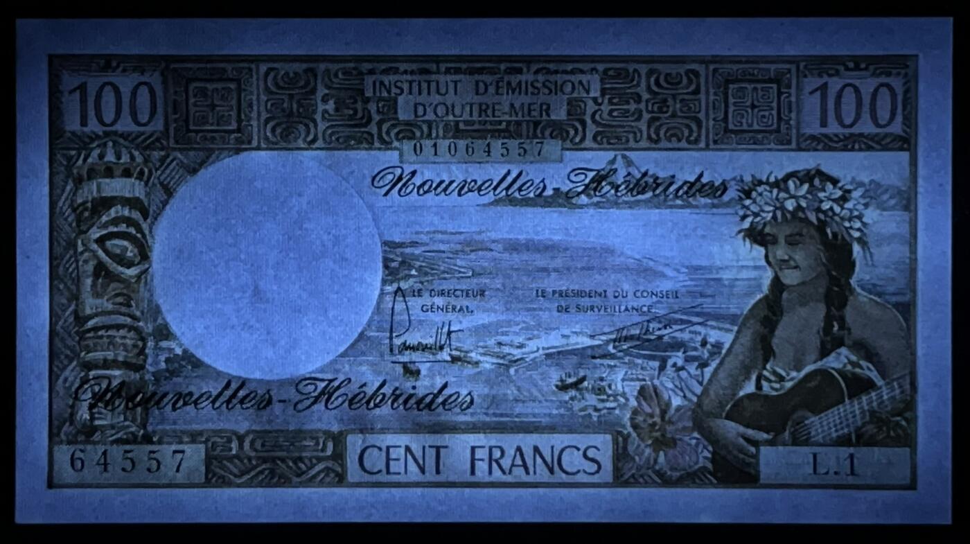 小福收藏拍卖第197期 裸钞场 本期有多张豹子号靓号 百慕大03年50元纪念钞百位号 马来亚和英属婆罗洲开国第一张纸币大冠女王 马来亚 41年1元英王乔六 法属太平洋10000法郎 捷克1000克朗纪念钞千位号  卢森堡 1000法郎  萨尔瓦多样钞 匈牙利 法罗群岛 危地马拉等多国精美纸币