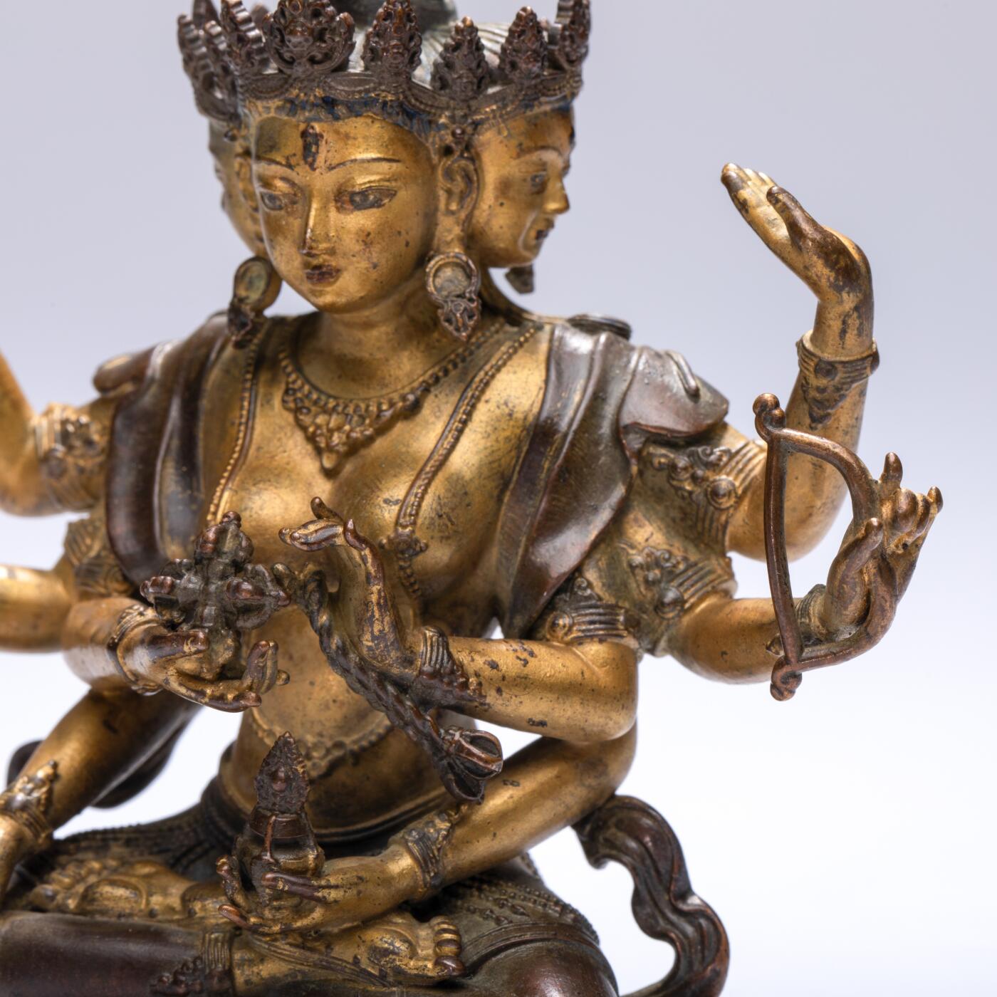 日本大阪雅和auction 2025金秋競賣會第一期 清 銅鎏金尊勝佛母像 尺寸:H:26cm