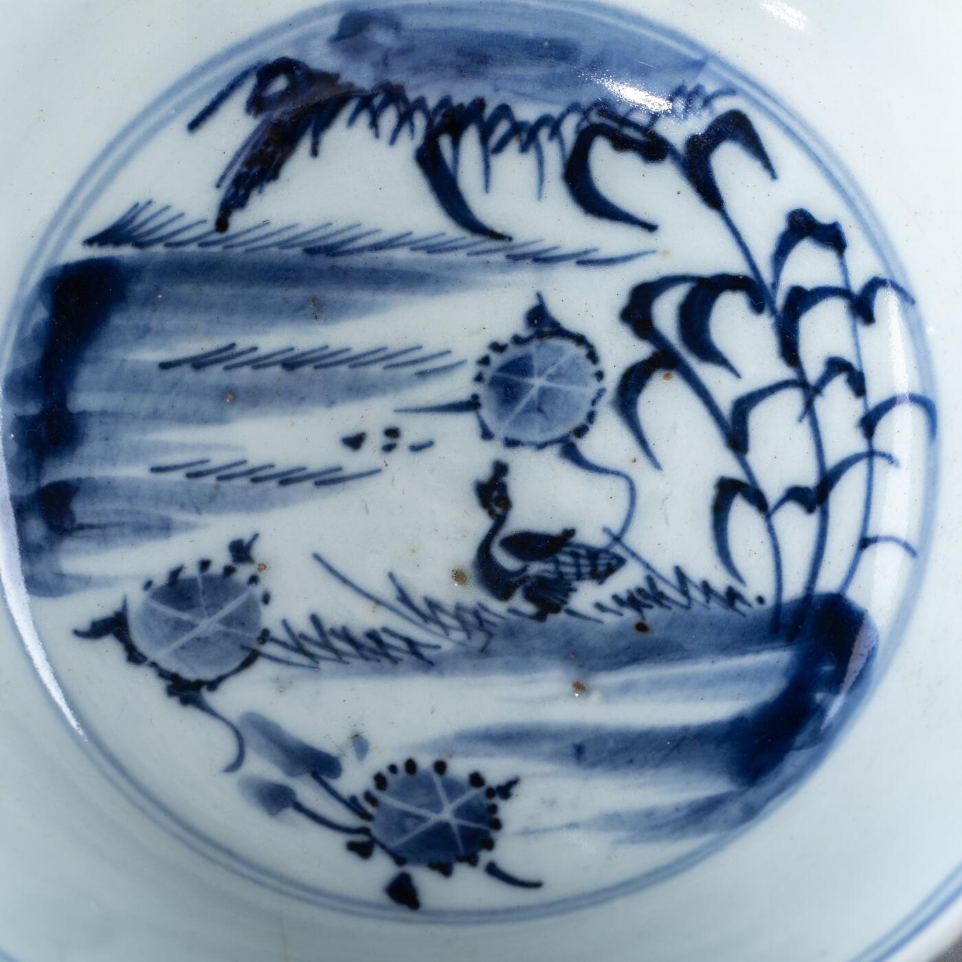 日本大阪雅和auction 2025金秋競賣會第一期 明末 青花飛鳥食宿大碗 尺寸:D:17.5 H:6.5cm 備註:木箱