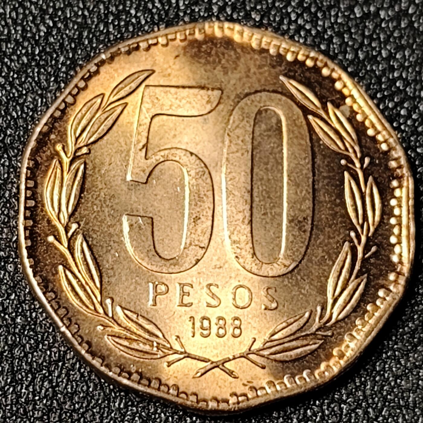 泉币菌-第124场-精品福利场(115场之后的本周末发货，感谢理解) 原光极美 希金斯 智利 1988年50比索 黄铜人物硬币 25.4毫米 7.0克