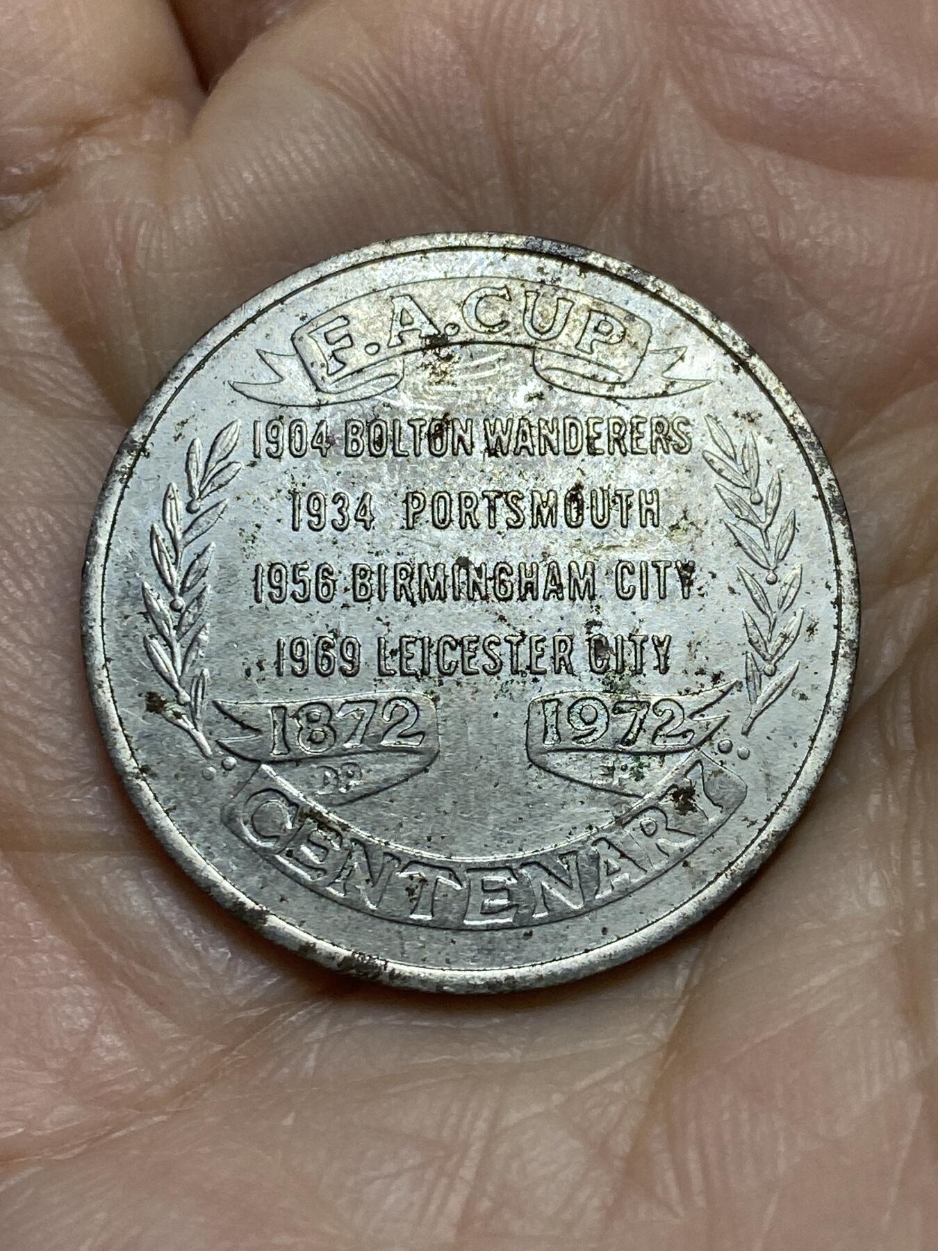 2025年第一百二十二场(总第一百四十八场）外国好品散币(免佣金) 英国🇬🇧足总杯纪念章