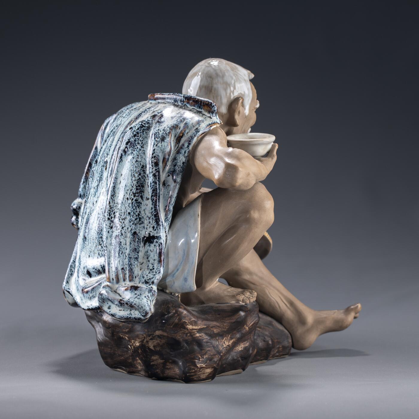 日本大阪雅和auction 2025金秋競賣會第一期 劉澤棉 石灣窯老人 尺寸:W:27 H:26cm